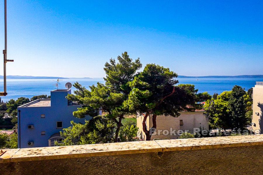 Tre-roms leilighet med havutsikt