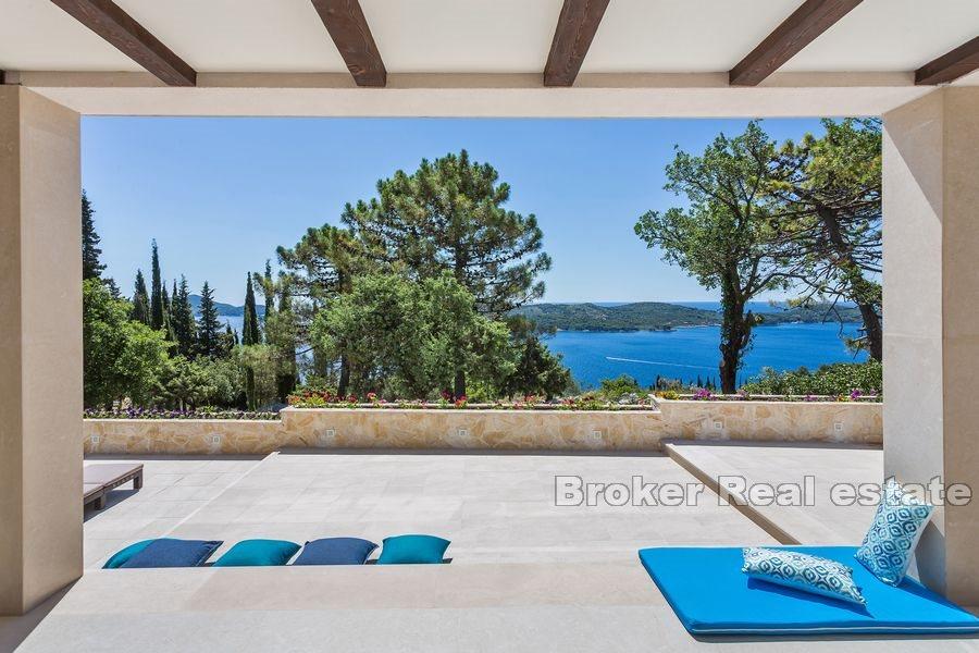 Villa with open sea view