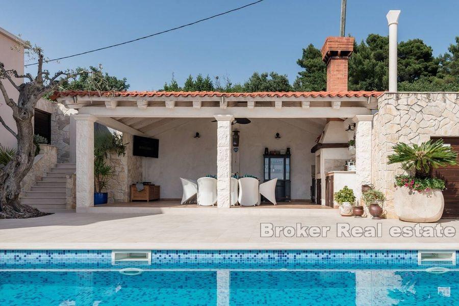 Villa with open sea view