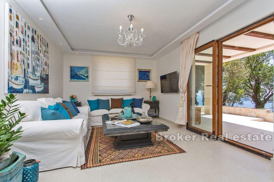 Villa with open sea view