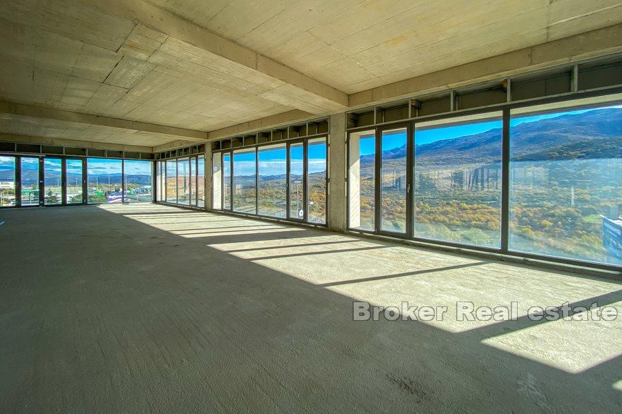 Dugopolje, uffici 150 m2 e 550 m2