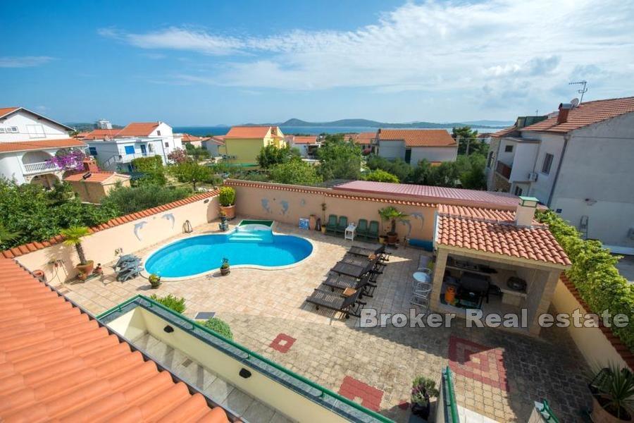 Apartmánový dům, výhled na moře