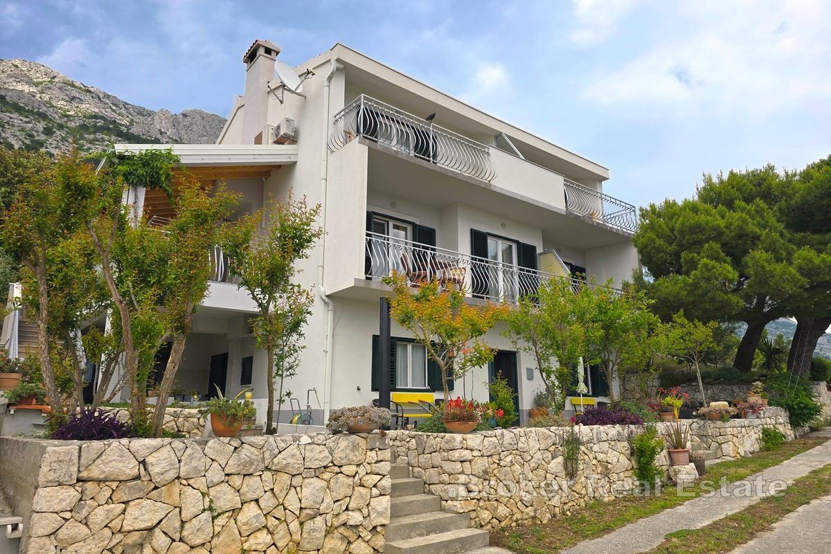 Casa con appartamenti in un ambiente tranquillo con vista