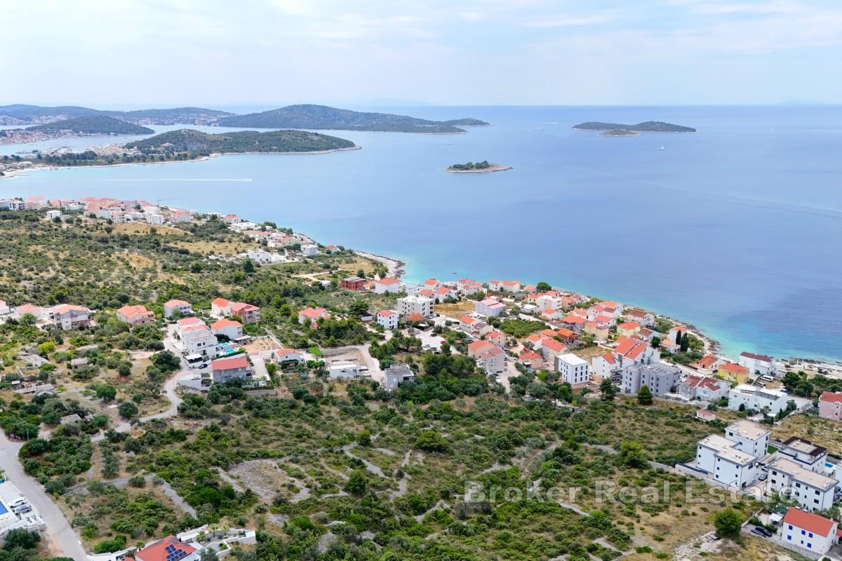 Terreno edificabile con vista mare