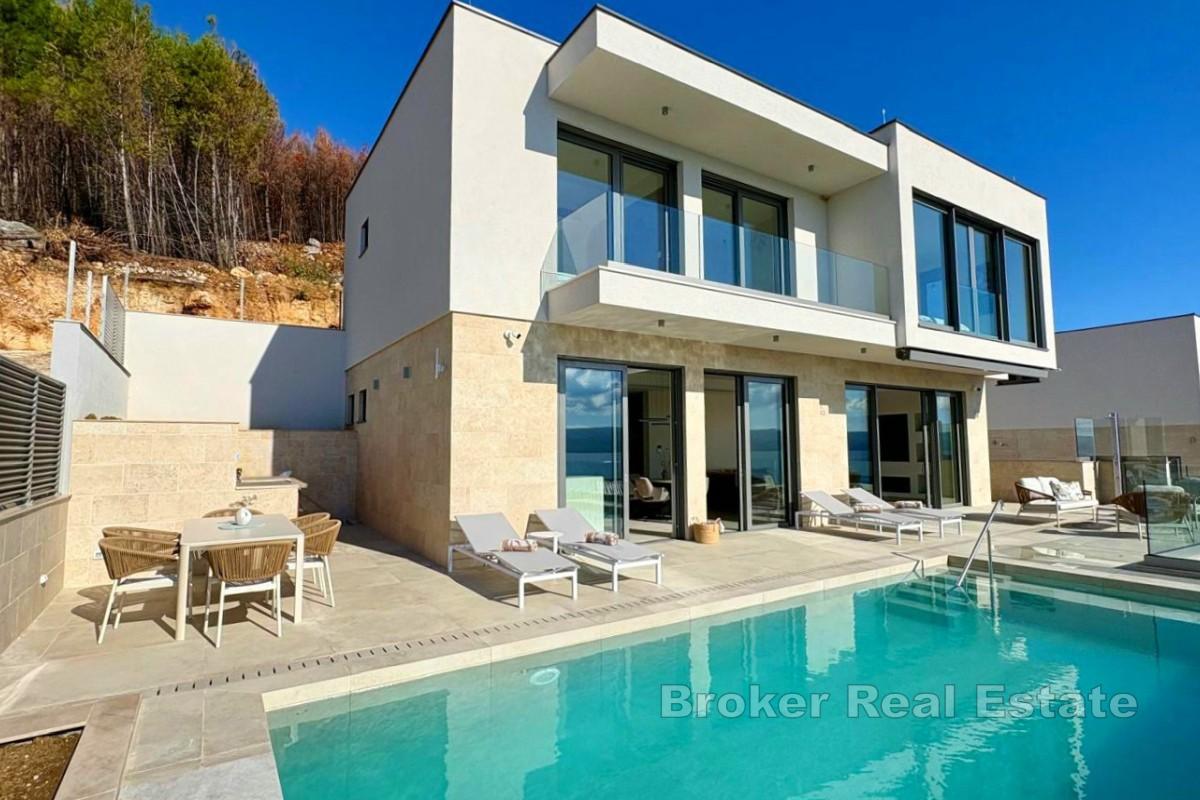 Moderne Villa mit Meerblick