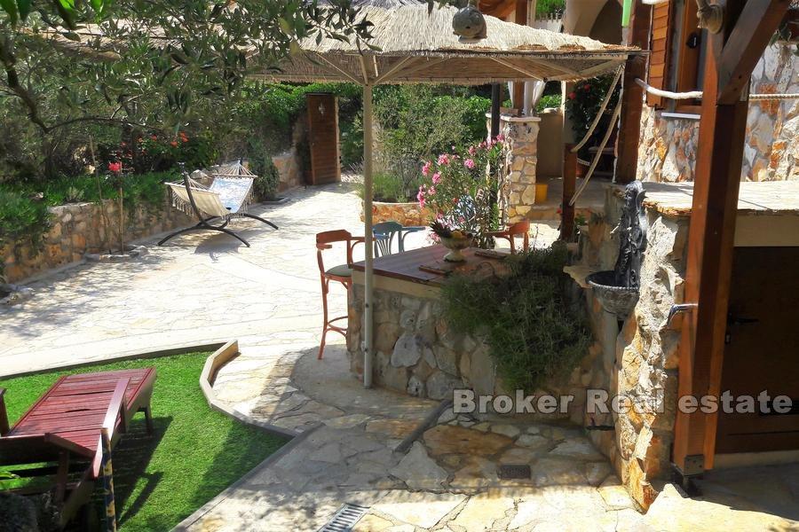 Casa in pietra al mare