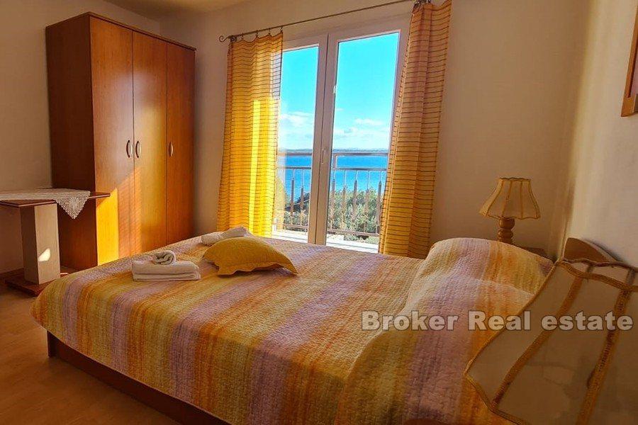 Apartmanska kuća blizu mora