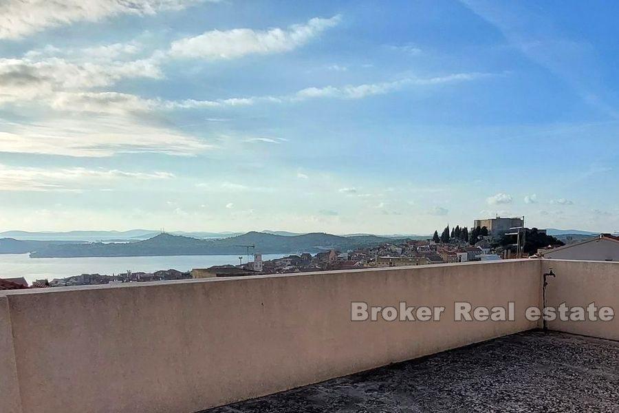 House with a panoramic view and an additional facility