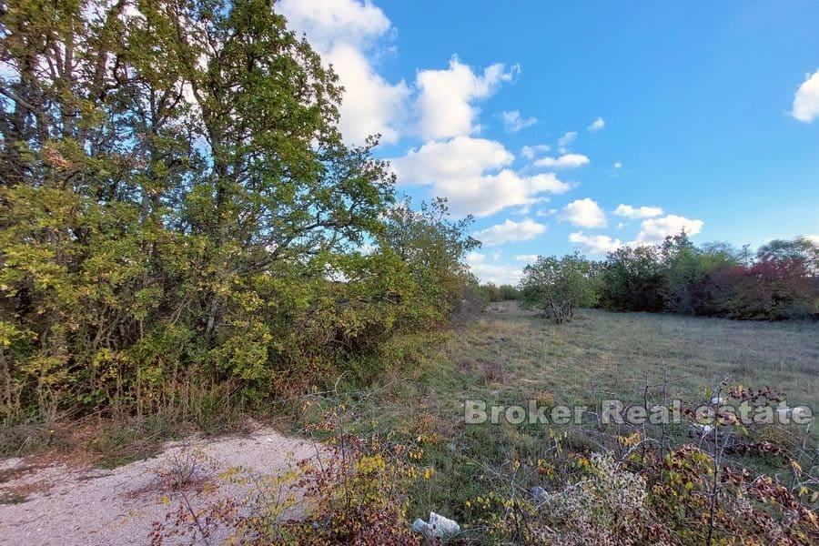 Terrain constructible en zone rurale