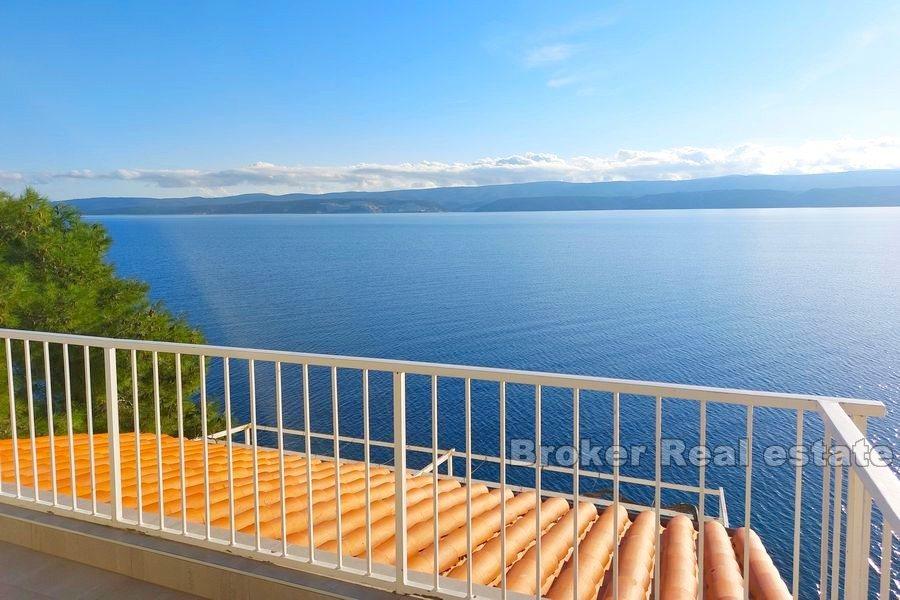 Seafront house in quiet location
