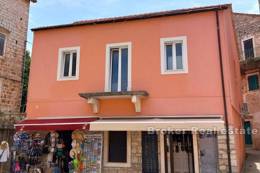 Apartamenty w centrum miasta nad morzem