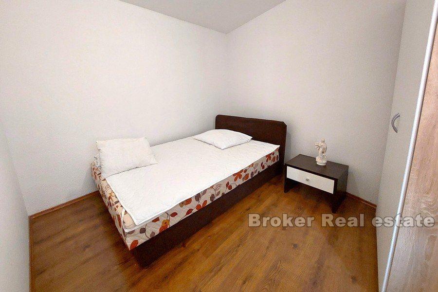 Apartamenty w centrum miasta nad morzem