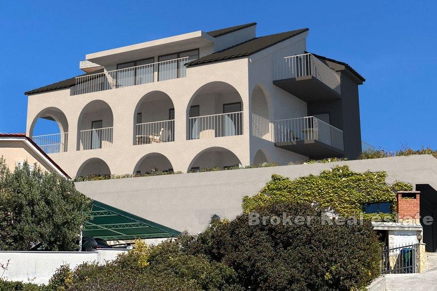 Samostojeća apartmanska kuća