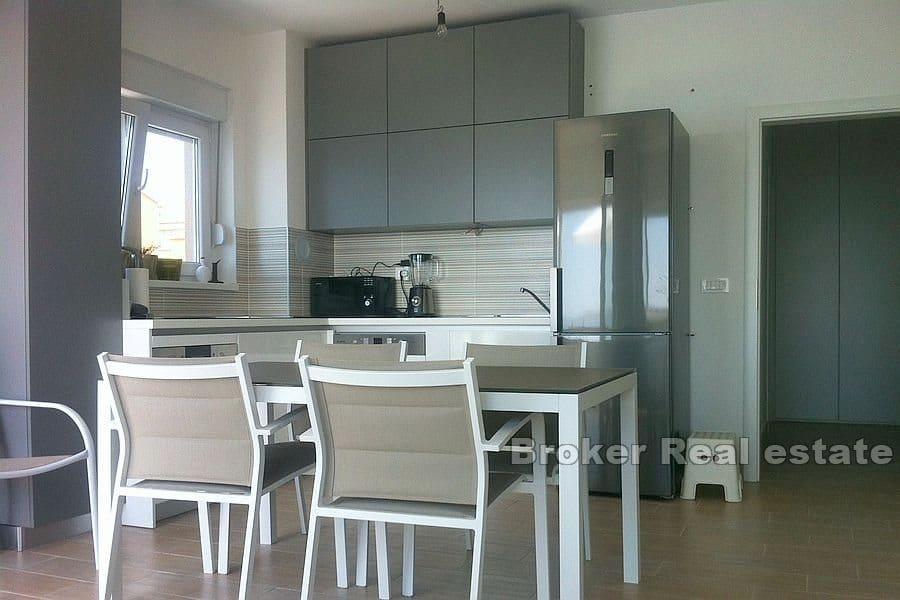 Apartman u prvome redu do mora