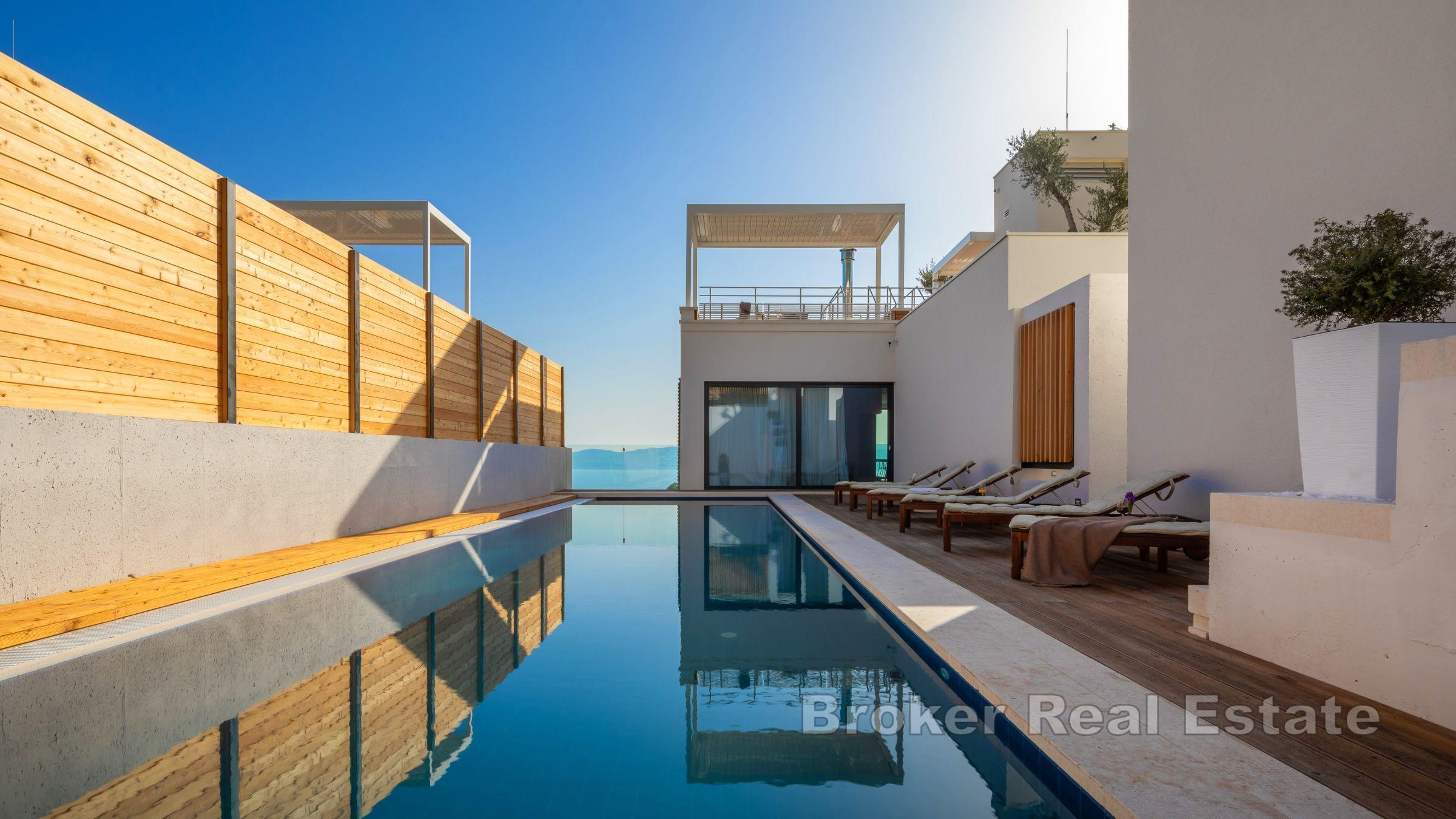 Luxusvilla mit Meerblick