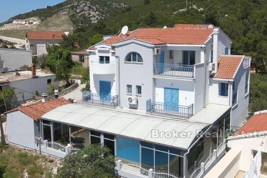 Samostojeća kuća u blizini mora