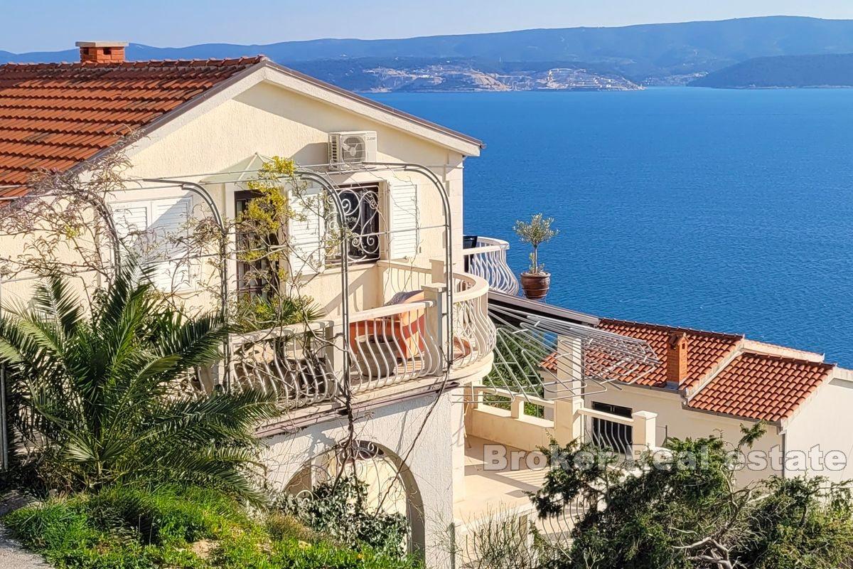 Palazzina con vista mare