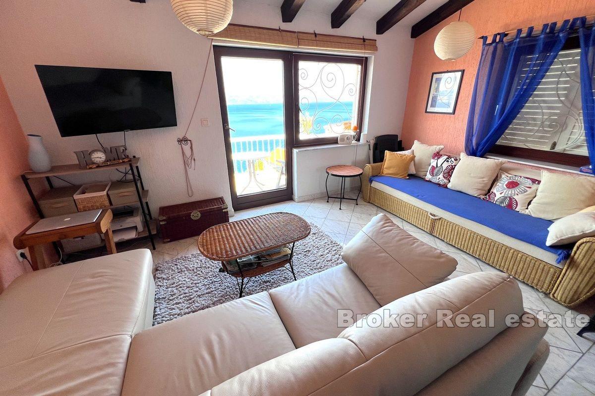 Palazzina con vista mare