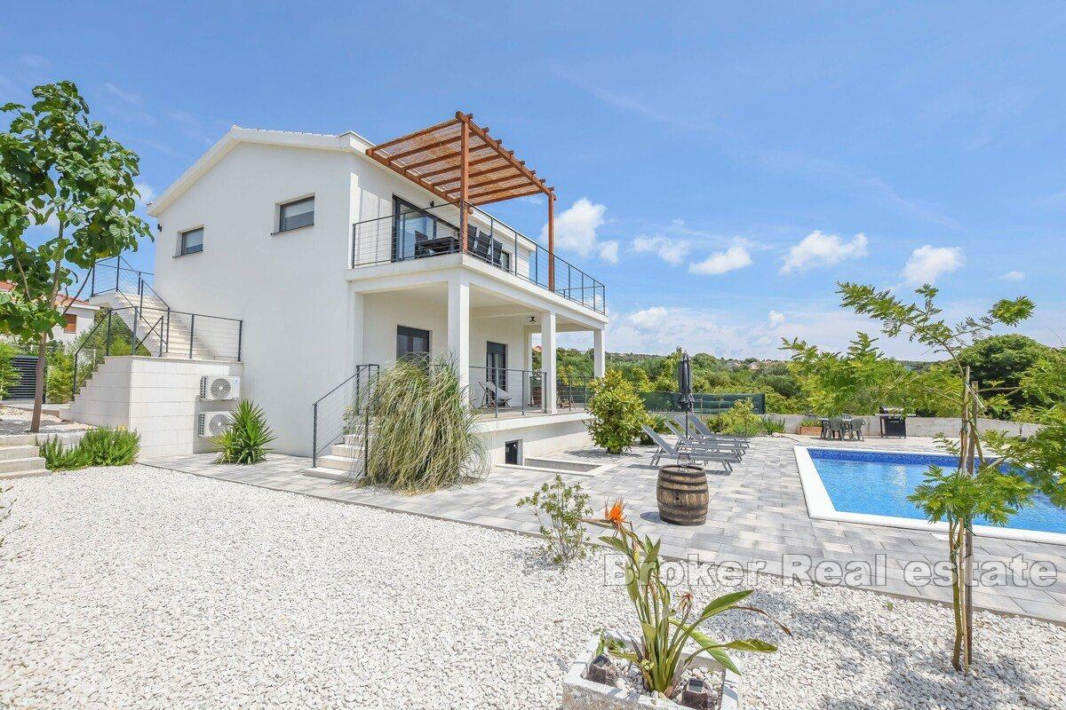Charmante Villa mit Pool