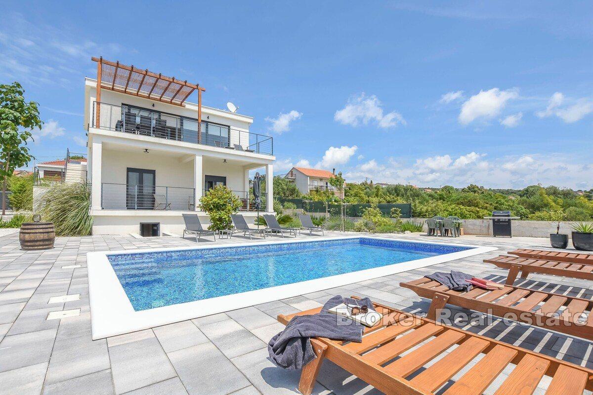Charmante Villa mit Pool