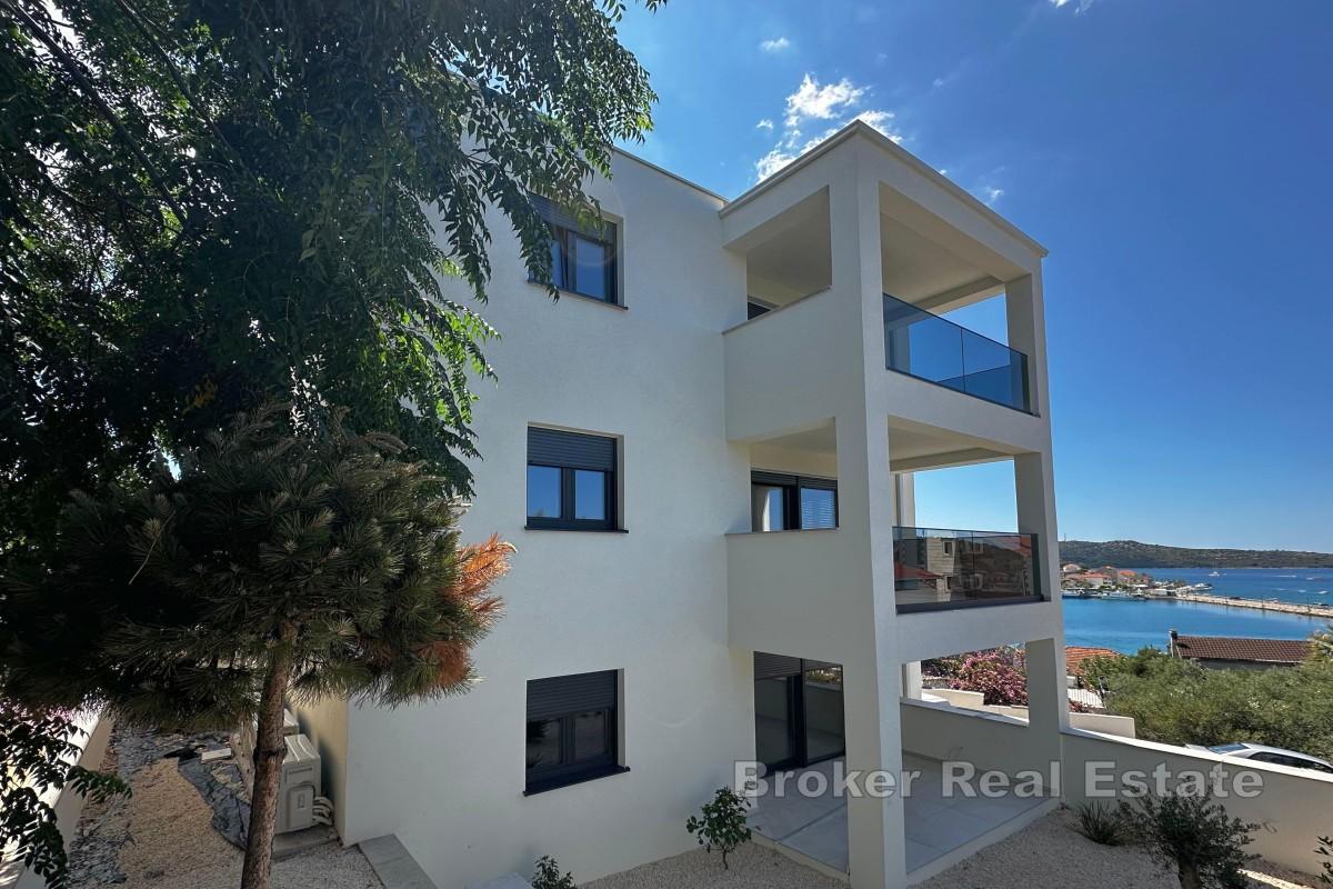 Nově postavené apartmány v centru Rogoznice