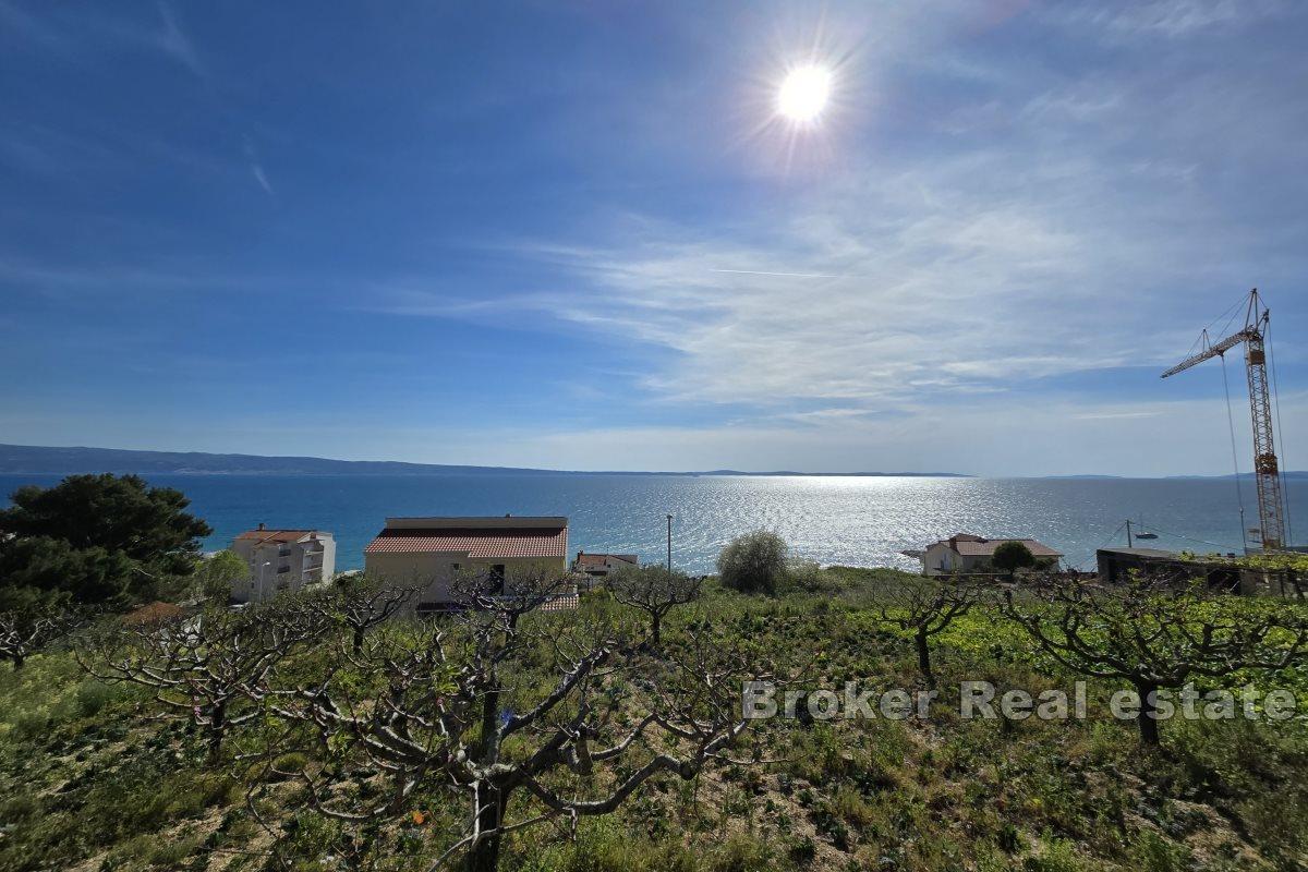 Terreno edificabile con vista mare aperta