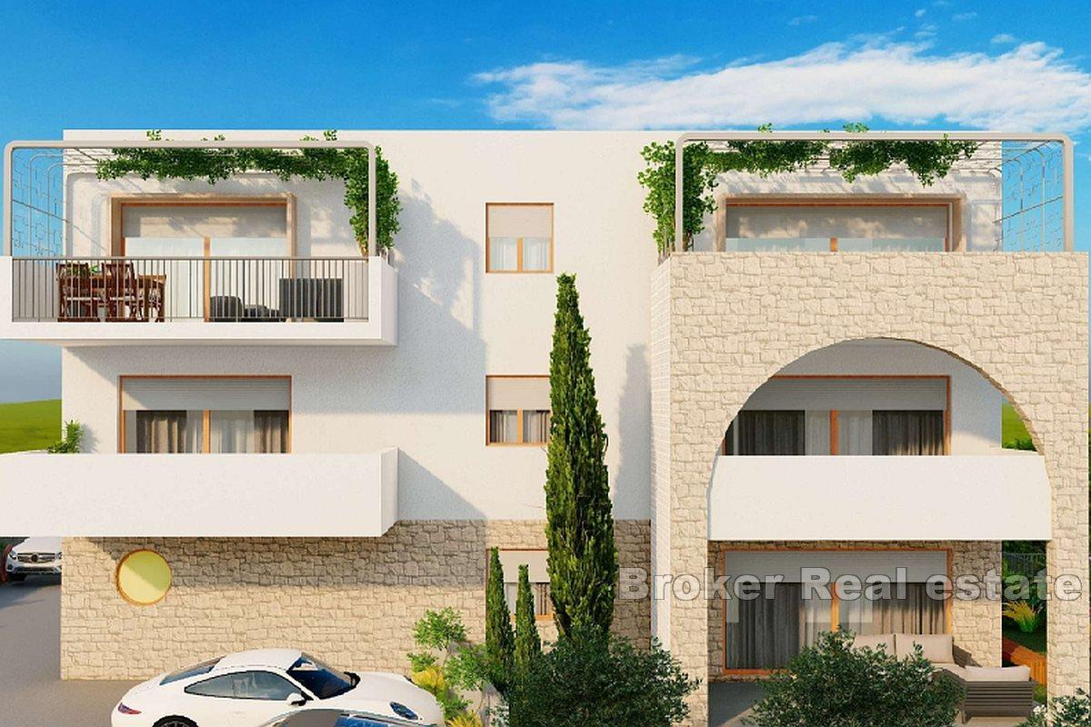Apartments with swimming pool and sea view