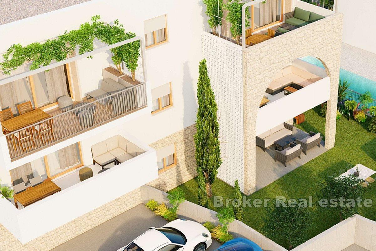 Apartments with swimming pool and sea view
