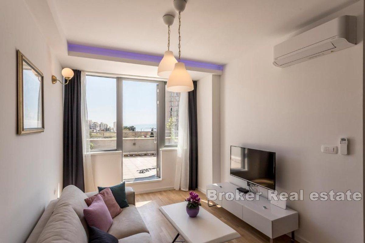 Modern apartment with a large terrace in an excellent location