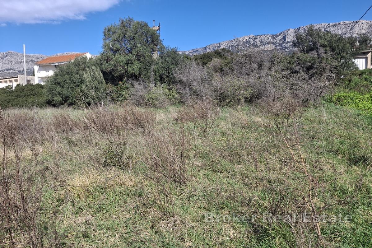 Terrain à bâtir attrayant dans un endroit fréquent