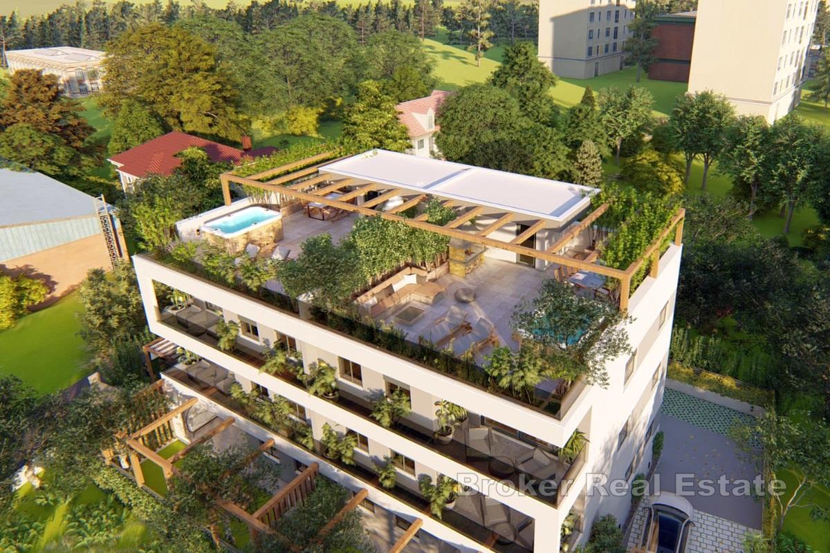 Eksklusiv toppleilighet med panoramautsikt over havet