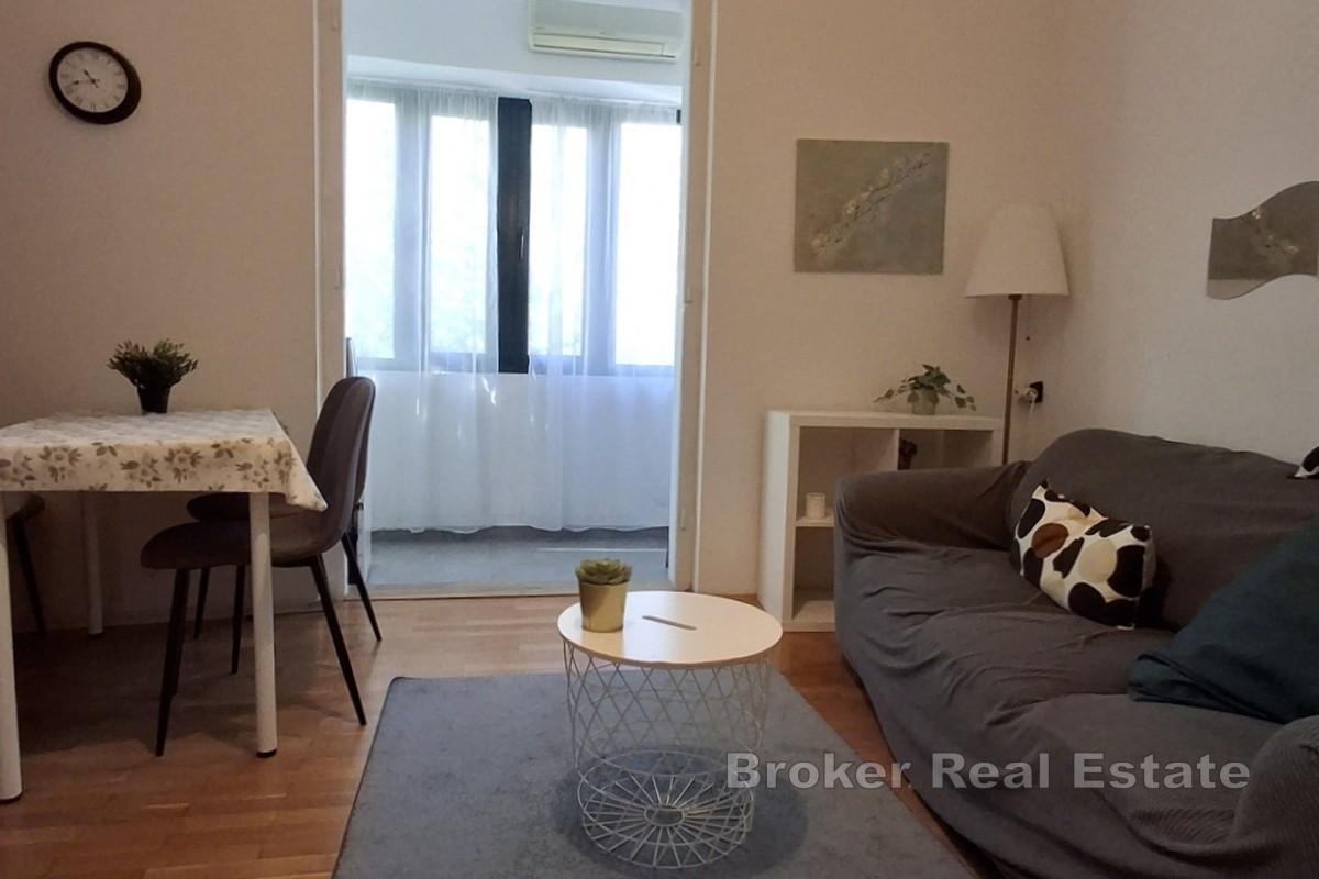 Apartment in Toplage mit Parkplatz – Bačvice