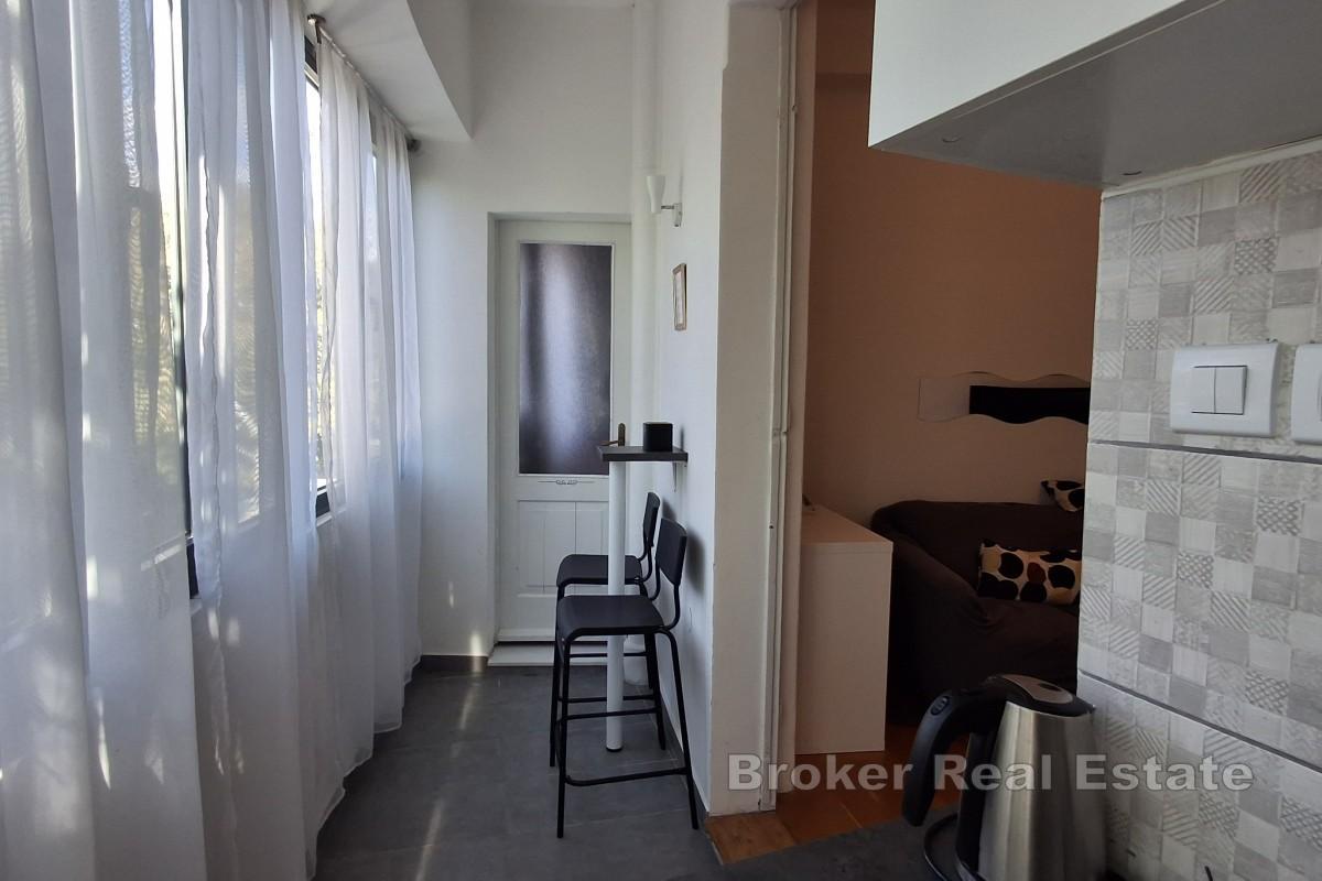 Apartment in Toplage mit Parkplatz – Bačvice