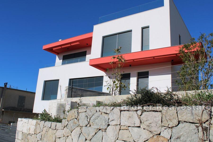 Haus mit Pool in Meeresnähe