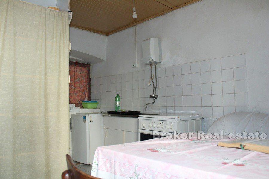 Stara kamena kuća
