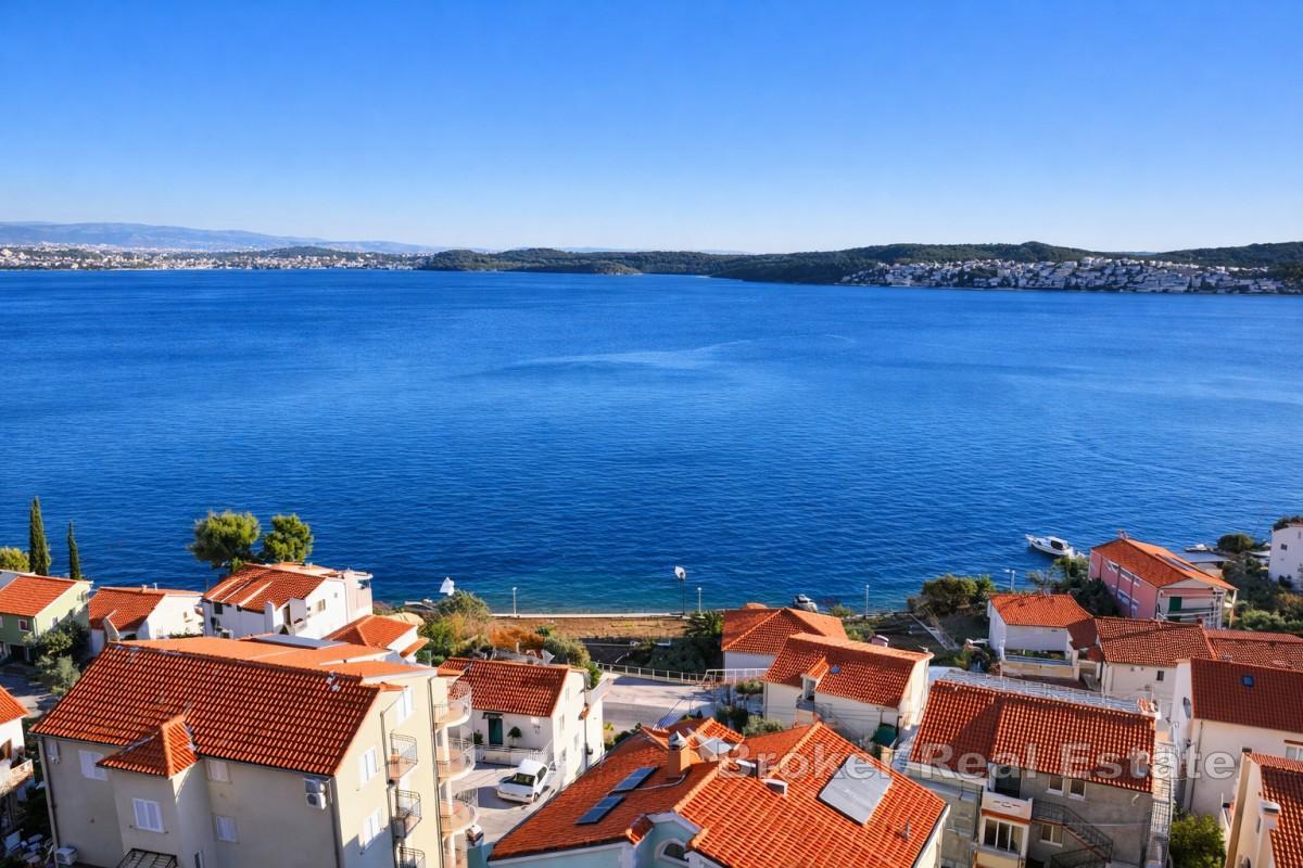Terreno edificabile con vista mare aperta