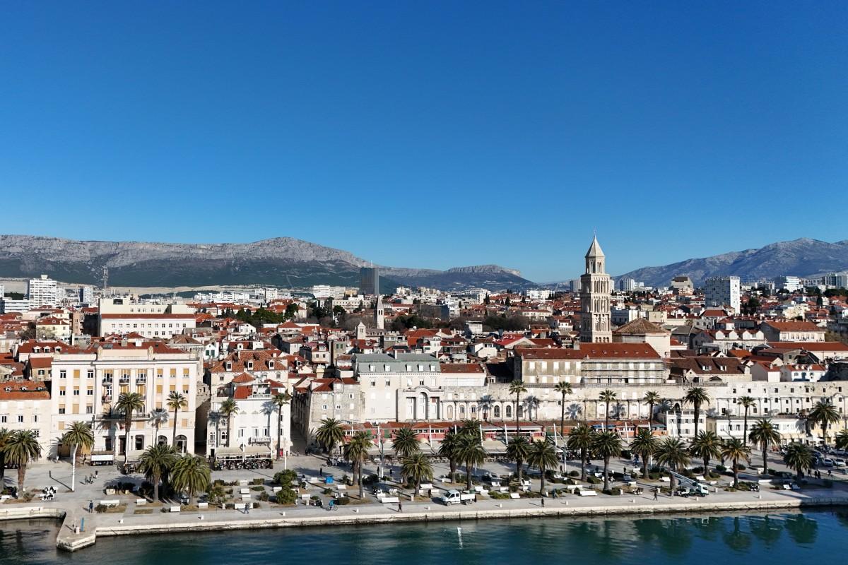 000-2031-262-split-building-land-in-K-zone-for-sale