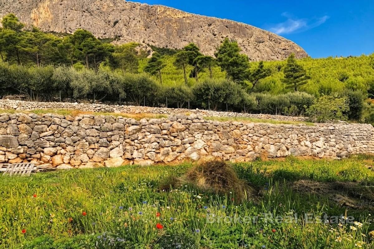 Baugrundstück mit Panoramablick auf Meer und Split