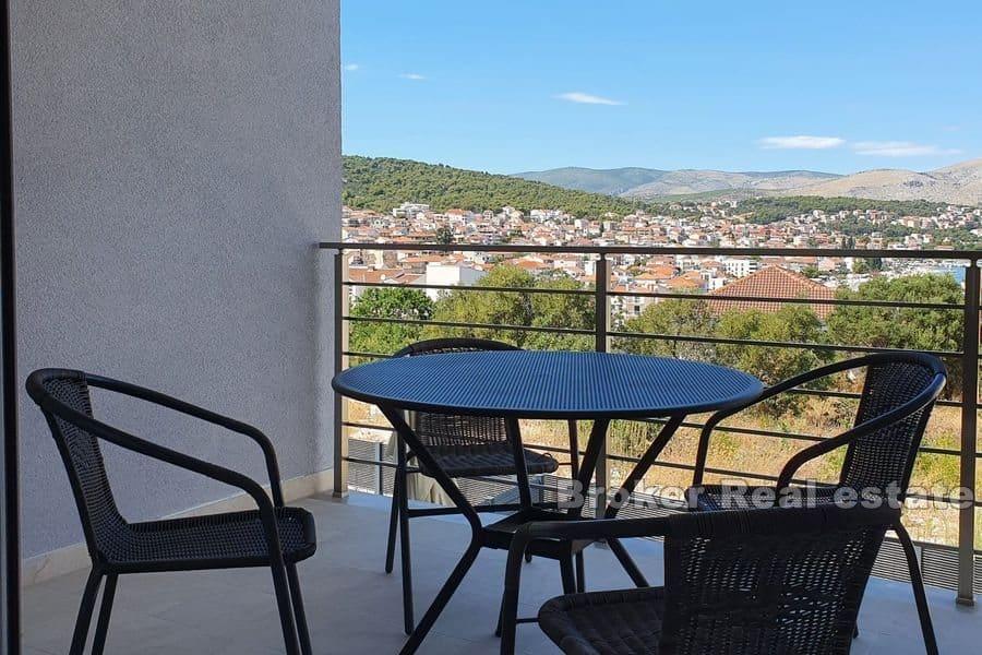 Apartament z pięknym otwartym widokiem na morze