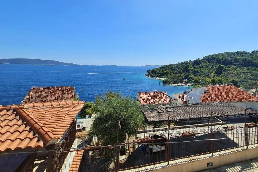 House with panoramic sea view