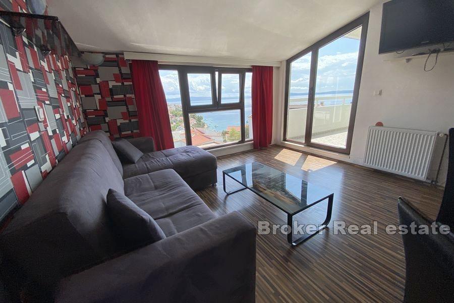 Apartmenthaus mit Meerblick