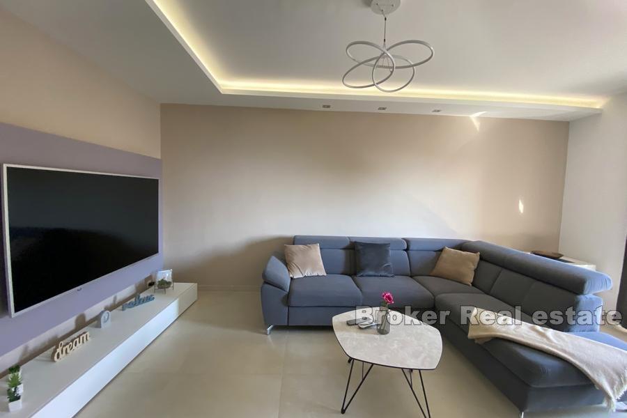 Immeuble avec piscine