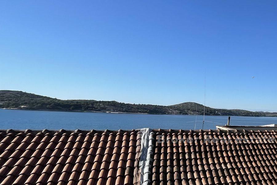 Stenhus för renovering