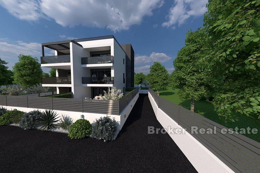 Appartamenti moderni con piscine e giardino