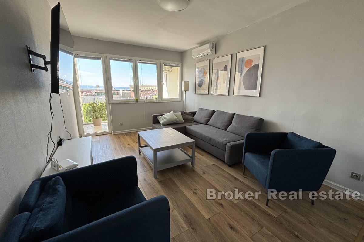 Functional two bedroom apartment in a great location