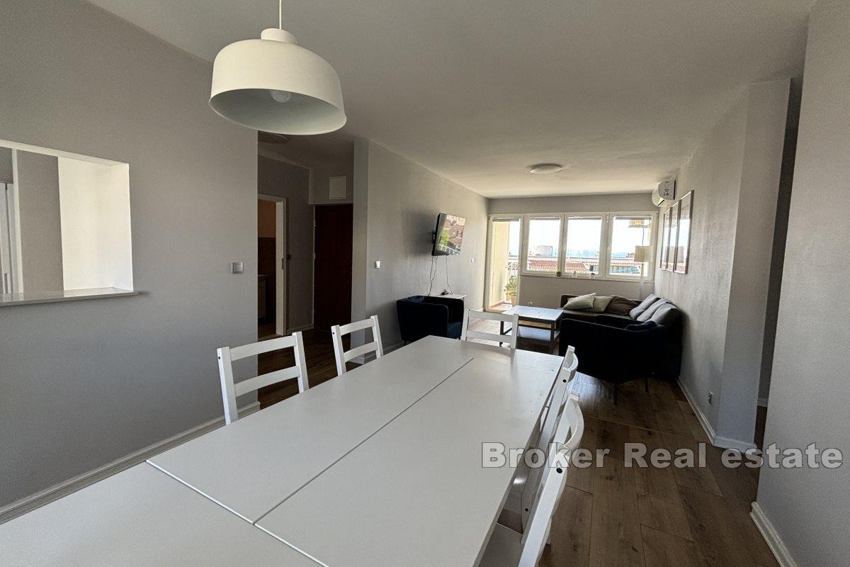 Functional two bedroom apartment in a great location