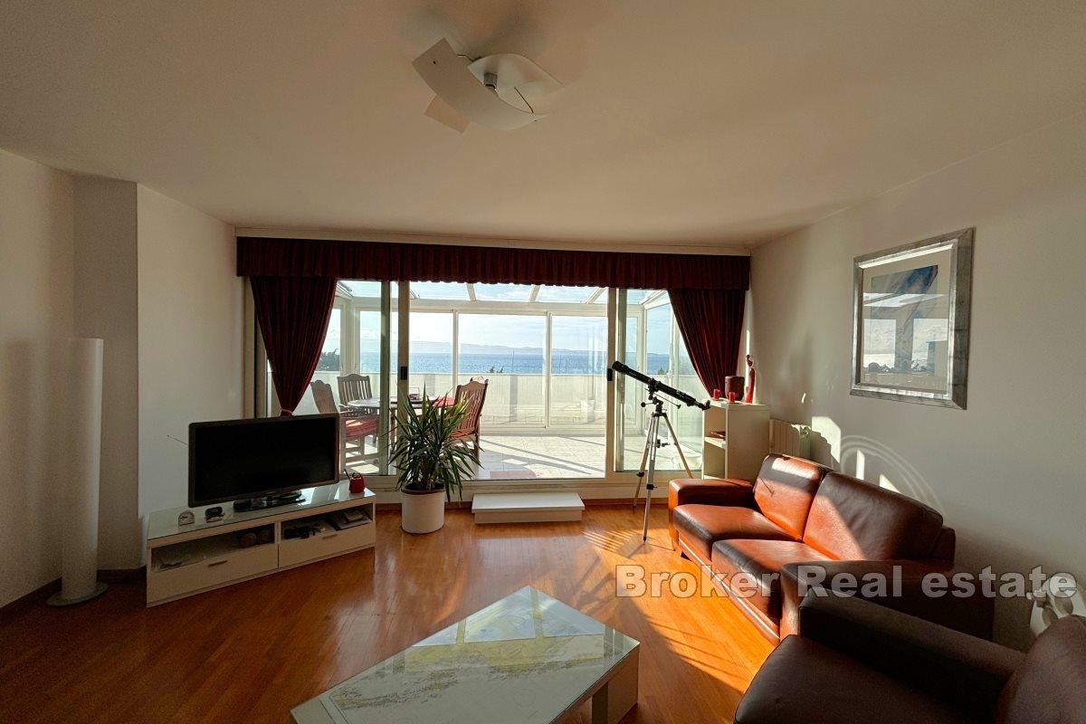 Zwei-Zimmer-Wohnung mit Meerblick