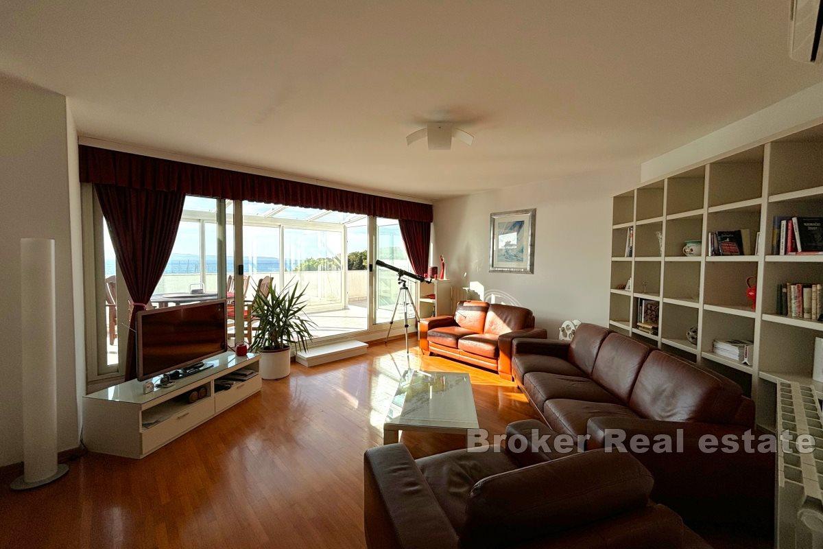 Zwei-Zimmer-Wohnung mit Meerblick