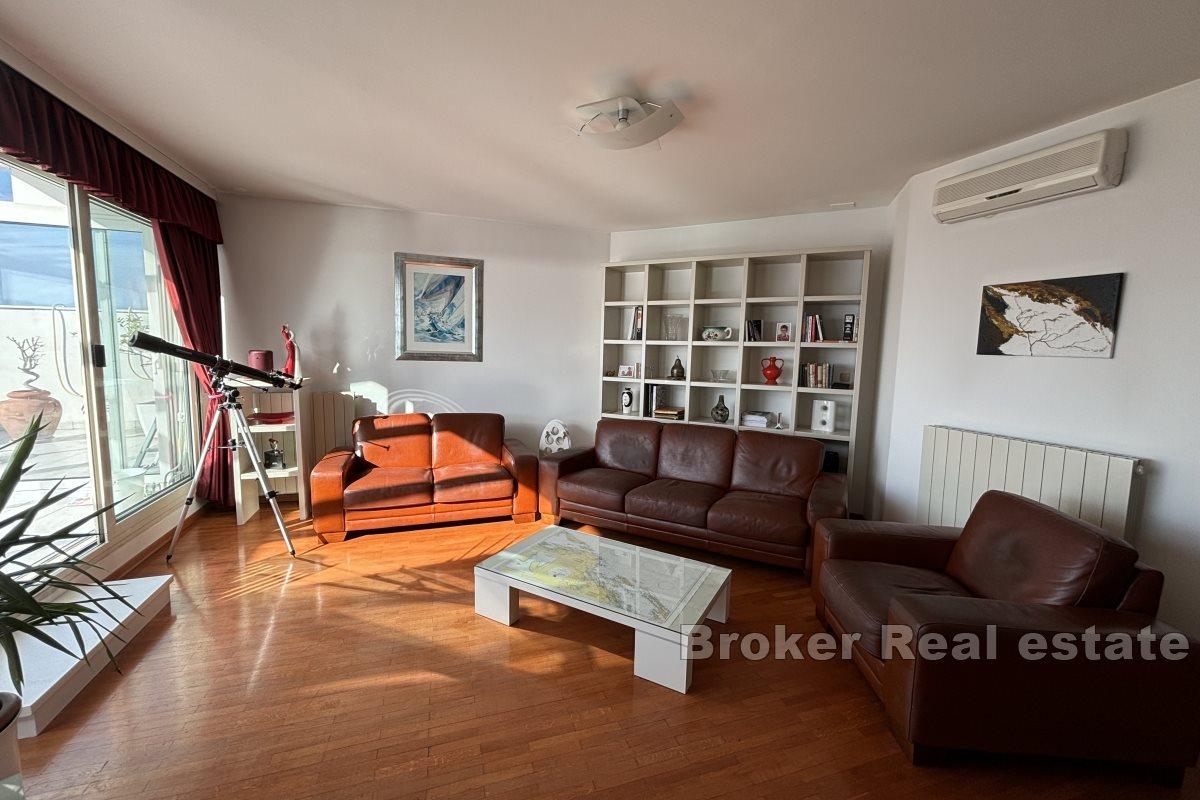 Zwei-Zimmer-Wohnung mit Meerblick