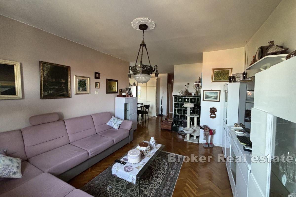 Komfortable Wohnung mit großem Garten